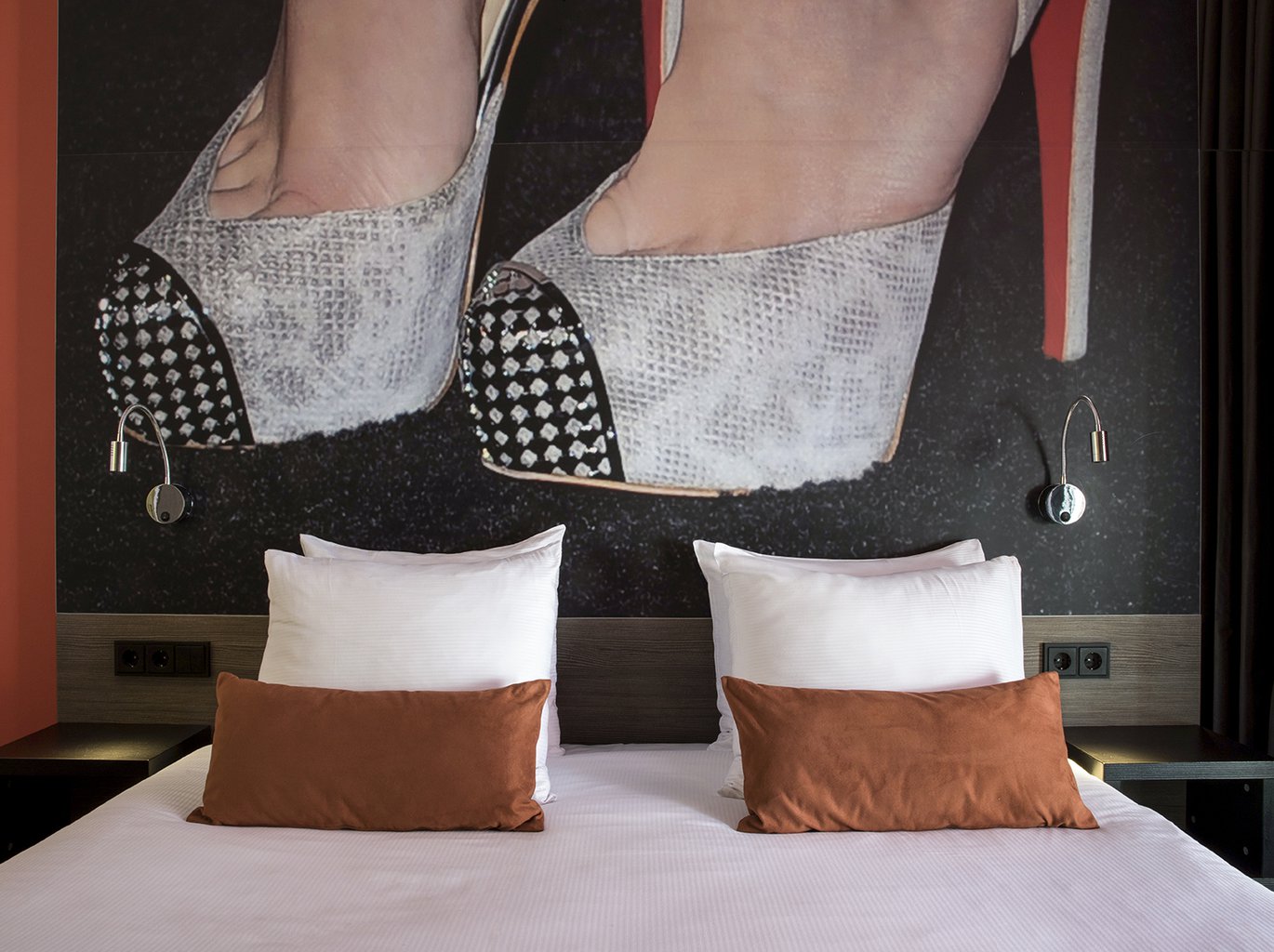 EH - THE MANOR HOTEL AMSTERDAM - DELUXE DOUBLE - 3_WEB.jpg