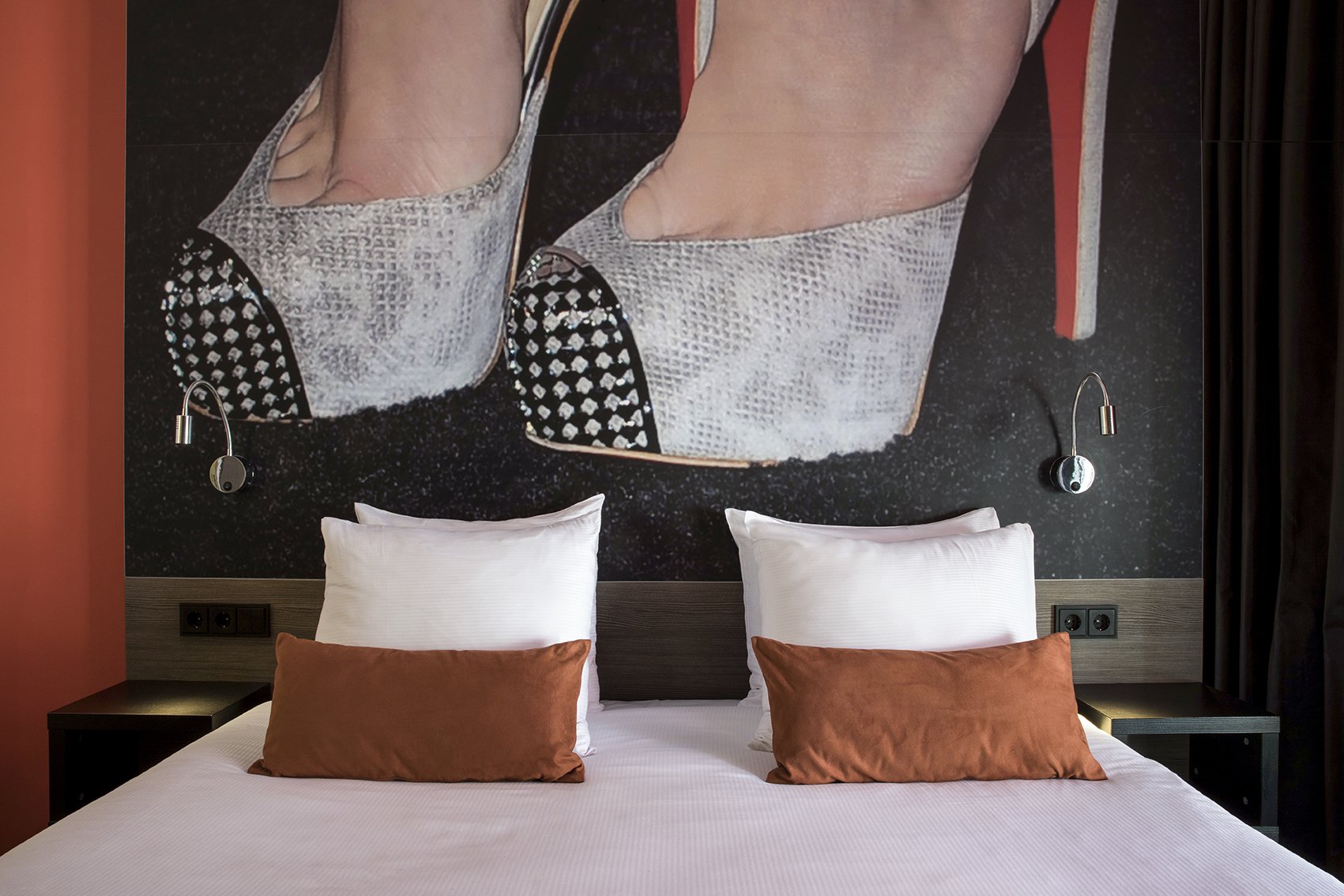 EH - THE MANOR HOTEL AMSTERDAM - DELUXE DOUBLE - 3_WEB.jpg