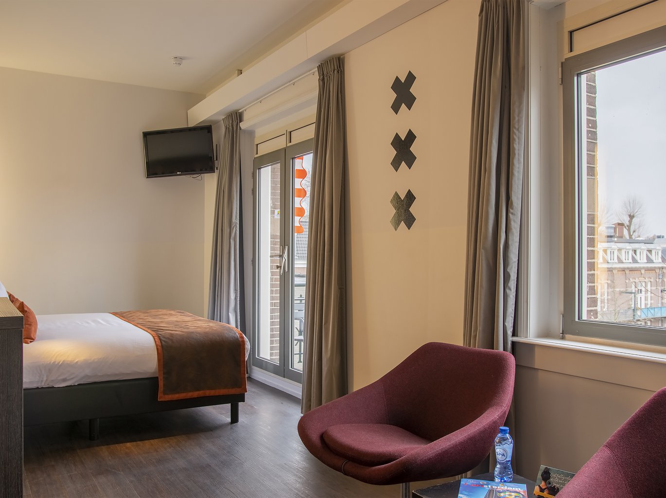 THE MANOR HOTEL AMSTERDAM_JUNIOR_SUITE_004_LR.jpg