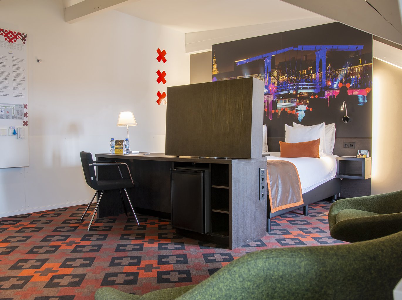 THE MANOR HOTEL AMSTERDAM_JUNIOR_SUITE_009_LR.jpg