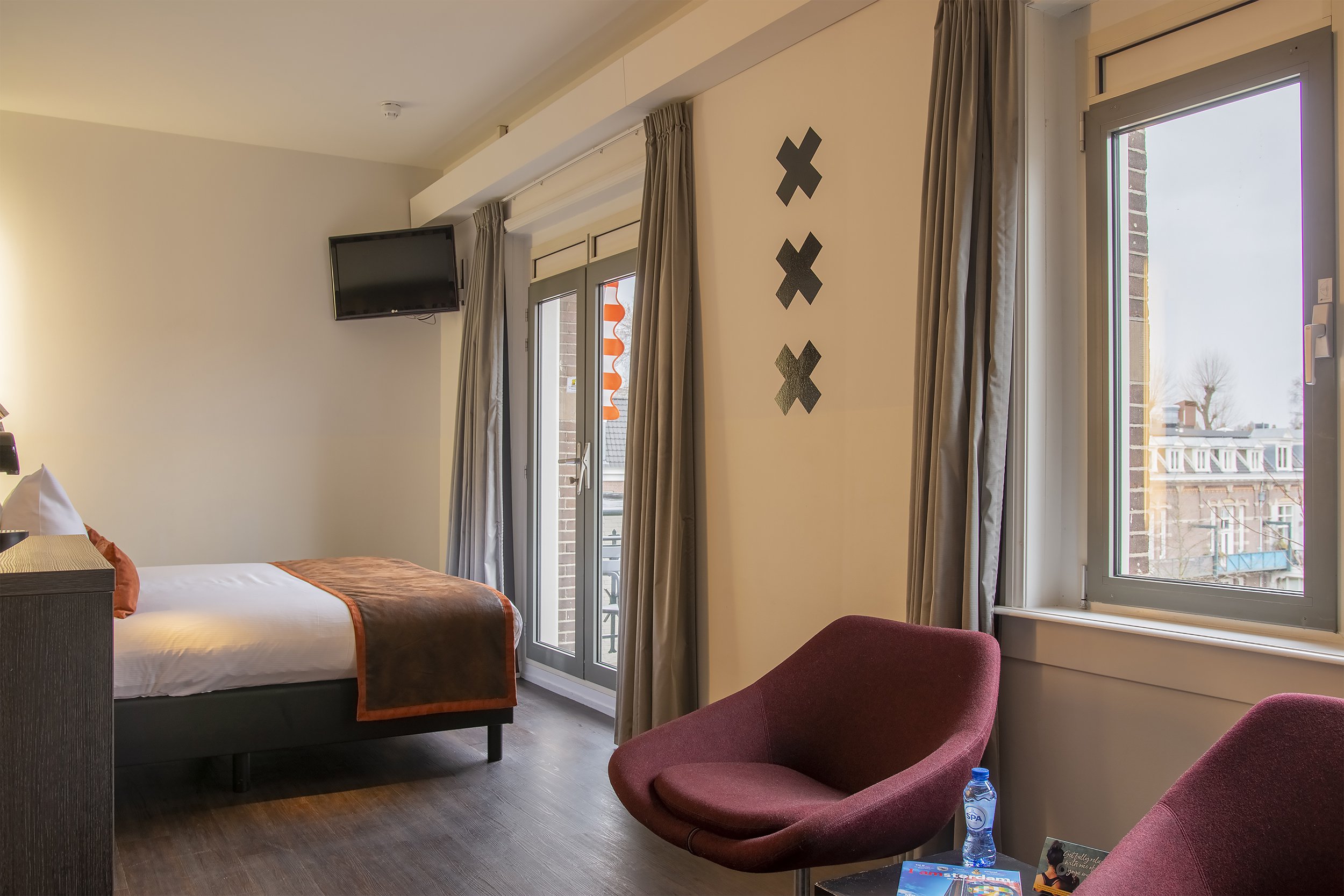 THE MANOR HOTEL AMSTERDAM_JUNIOR_SUITE_004_LR.jpg